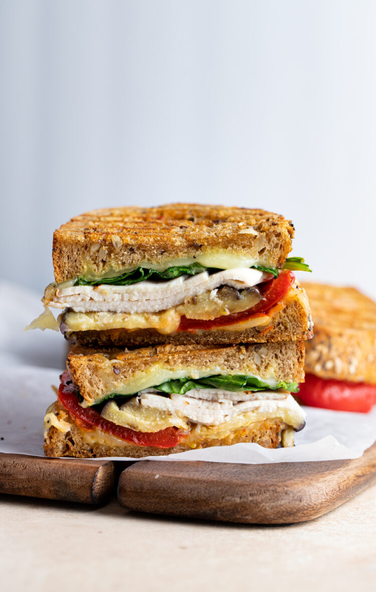Enjoy this yummy sandwich for lunch or dinner!